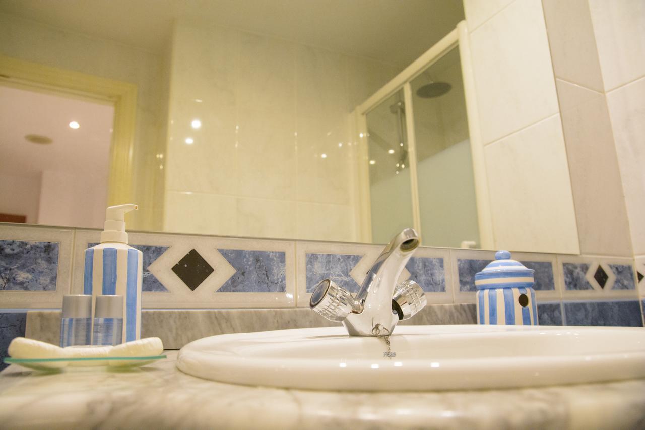Apt Gibralhorce Suite By Malaga Picasso Rentals Selection المظهر الخارجي الصورة